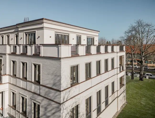 5 Zimmer Wohnung mit 244 m² in Berlin – Bild 2