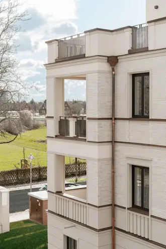 5 Zimmer Wohnung mit 244 m² in Berlin – Bild 3