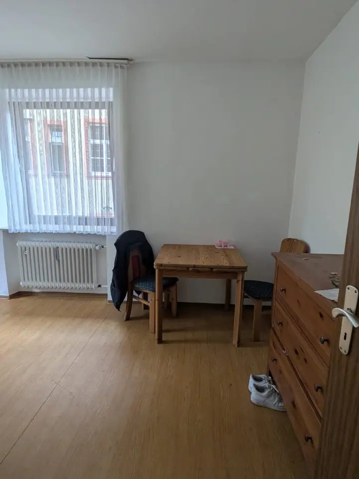 20 Zimmer Wohnung mit 80 m² in Würzburg – Bild 8