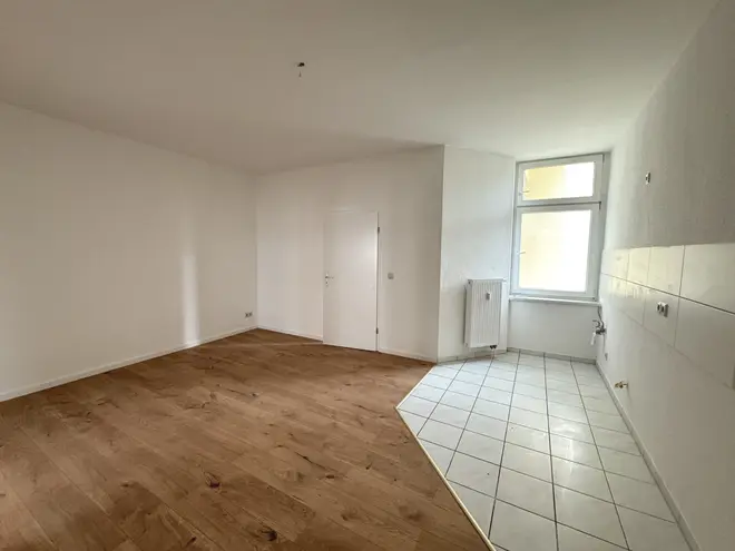 4 Zimmer Wohnung mit 105 m² in Magdeburg – Bild 2