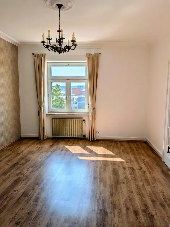 4 Zimmer Wohnung mit 120 m² in Pforzheim – Bild 2