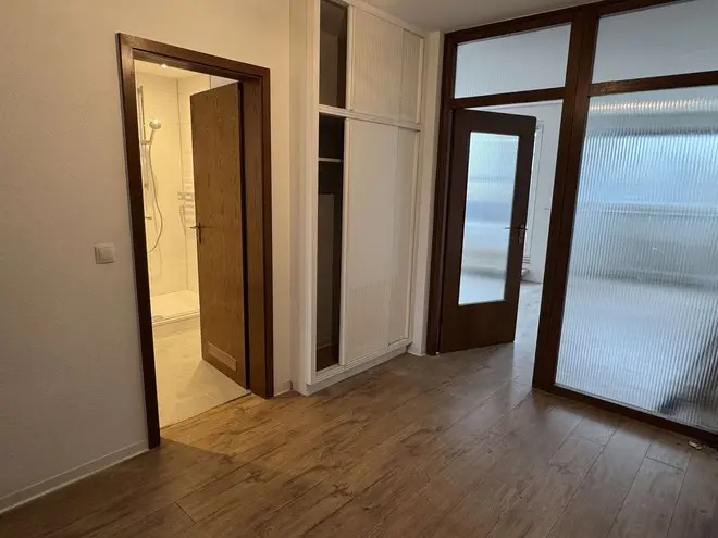 2 Zimmer Wohnung mit 70 m² in Bonn – Bild 4