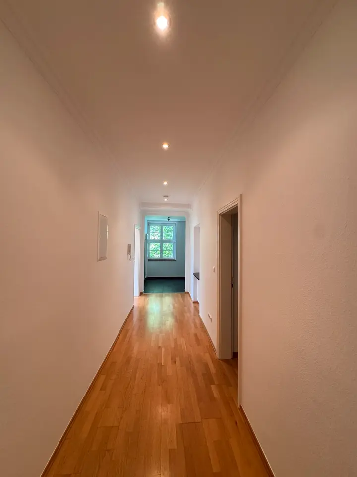 6 Zimmer Wohnung mit 220 m² in Oberursel – Bild 7