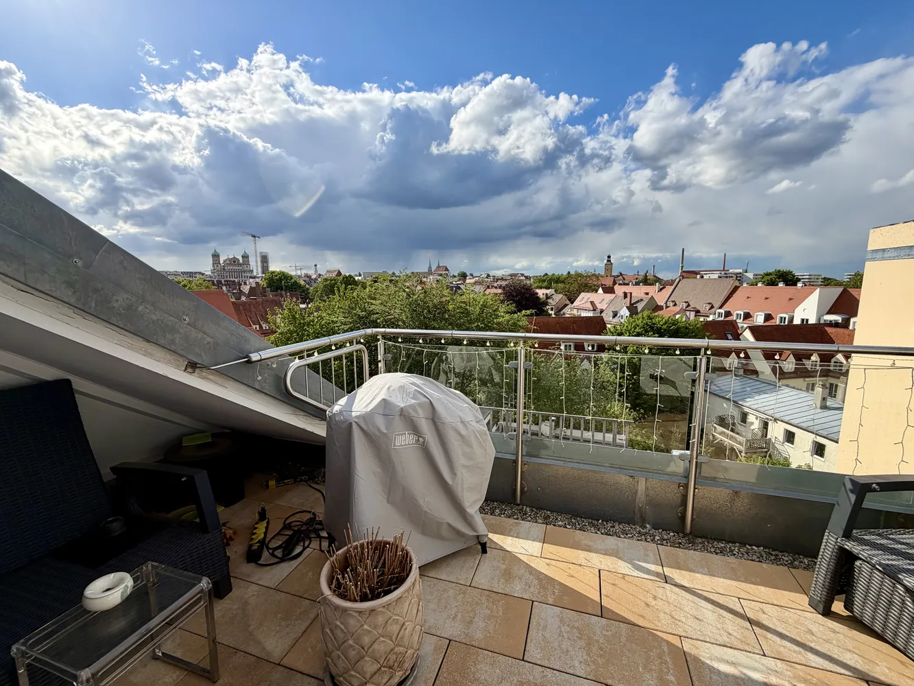 4 Zimmer Wohnung mit 110 m² in Augsburg – Bild 2