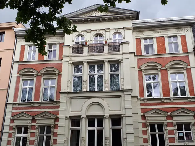 4 Zimmer Wohnung mit 152 m² in Halle (Saale) – Bild 2