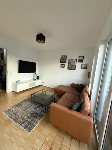 3 Zimmer Wohnung mit 103 m² in Köln – Bild 2