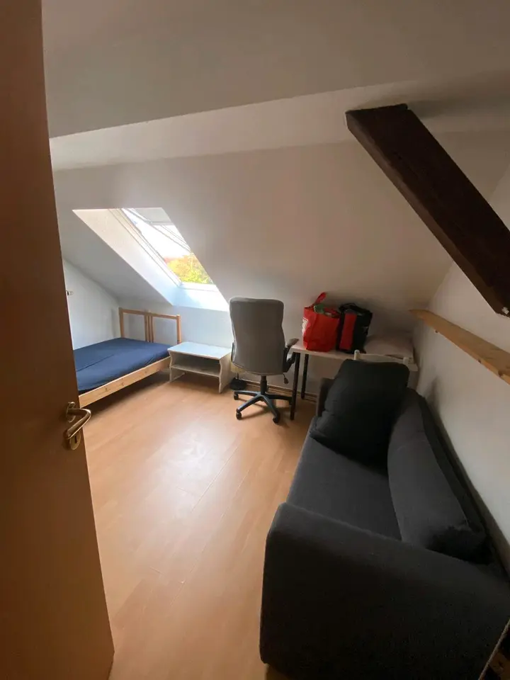 WG-Zimmer mit 130 m² in Dessau-Roßlau – Bild 1