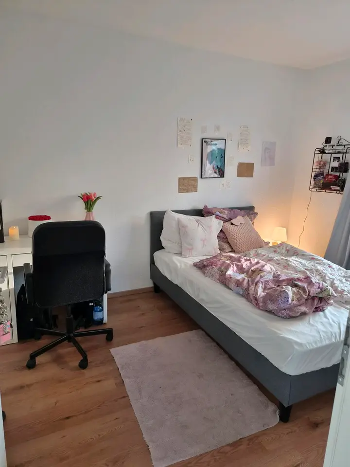 WG-Zimmer mit 15 m² in Karlsruhe – Bild 1