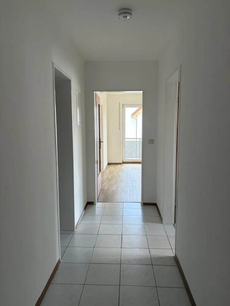 2 Zimmer Wohnung mit 55 m² in Zwickau – Bild 4