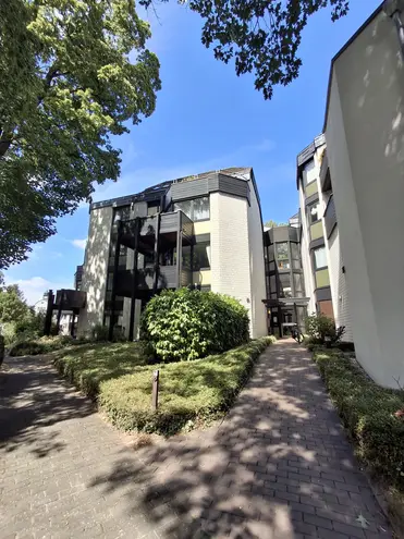 4 Zimmer Wohnung mit 143 m² in Bonn – Bild 1