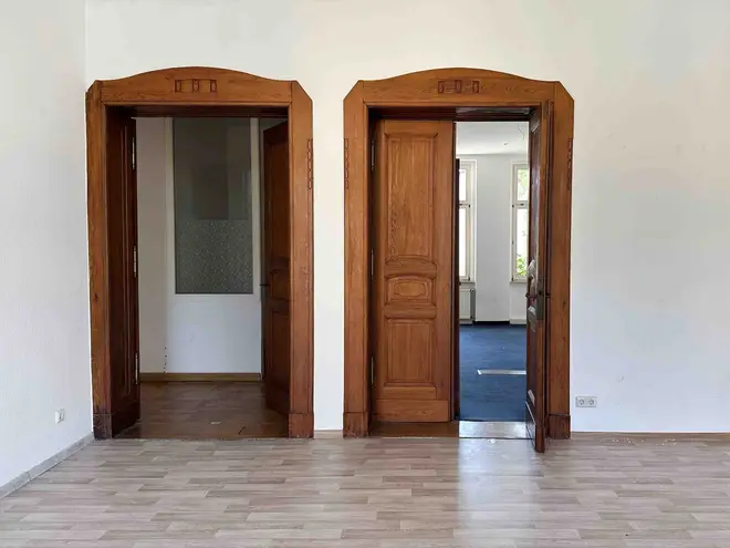 6 Zimmer Wohnung mit 162 m² in Halle (Saale) – Bild 3