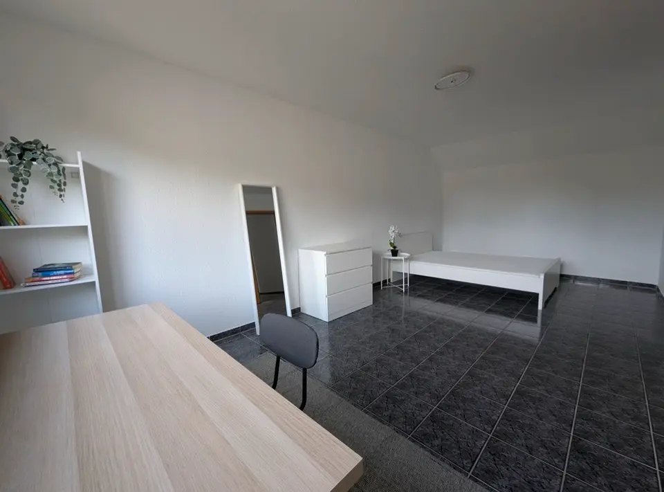 5 Zimmer Wohnung mit 122 m² in Wuppertal – Bild 1