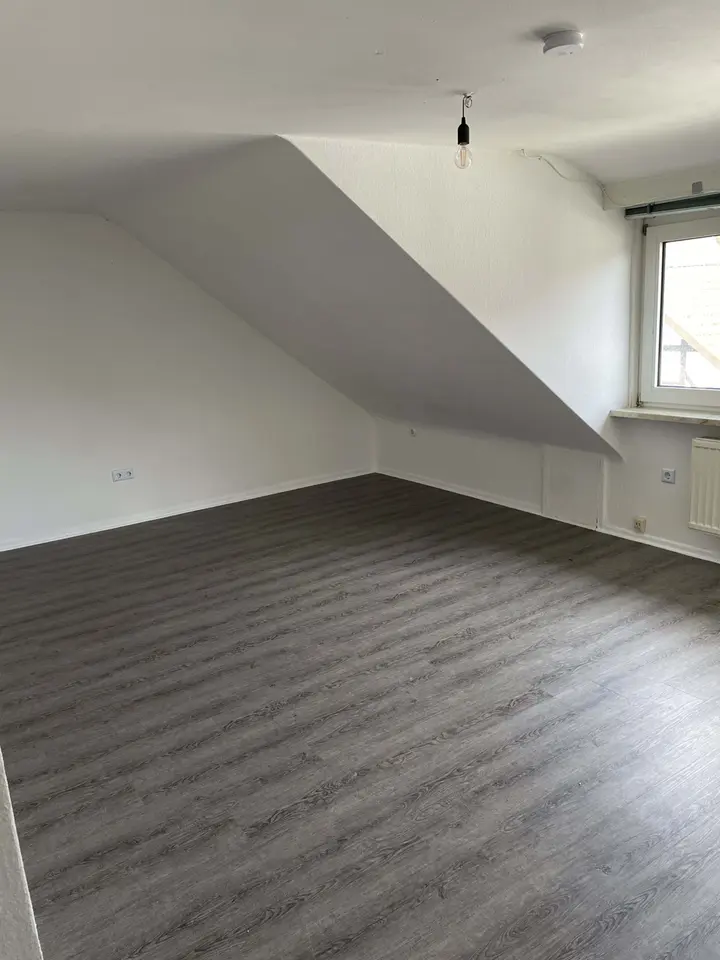 5 Zimmer Wohnung mit 150 m² in Einbeck – Bild 3