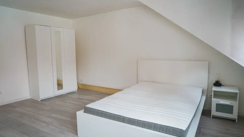 WG-Zimmer mit 236 m² in Kaiserslautern – Bild 2