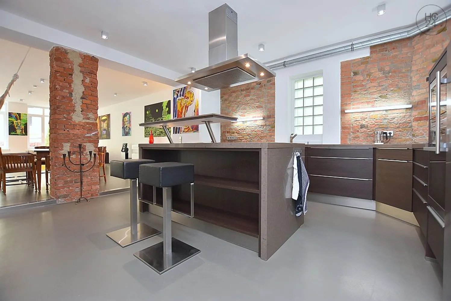 2 Zimmer Wohnung mit 130 m² in Stuttgart – Bild 1