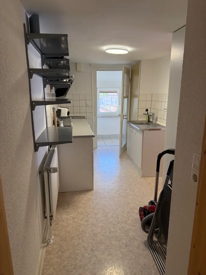 8 Zimmer Wohnung mit 160 m² in Tübingen – Bild 6