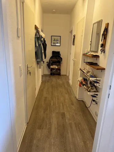 4 Zimmer Wohnung mit 100 m² in Neuss – Bild 2