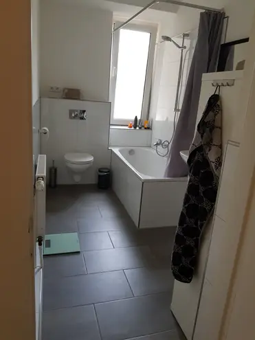 4 Zimmer Wohnung mit 100 m² in Neuss – Bild 9
