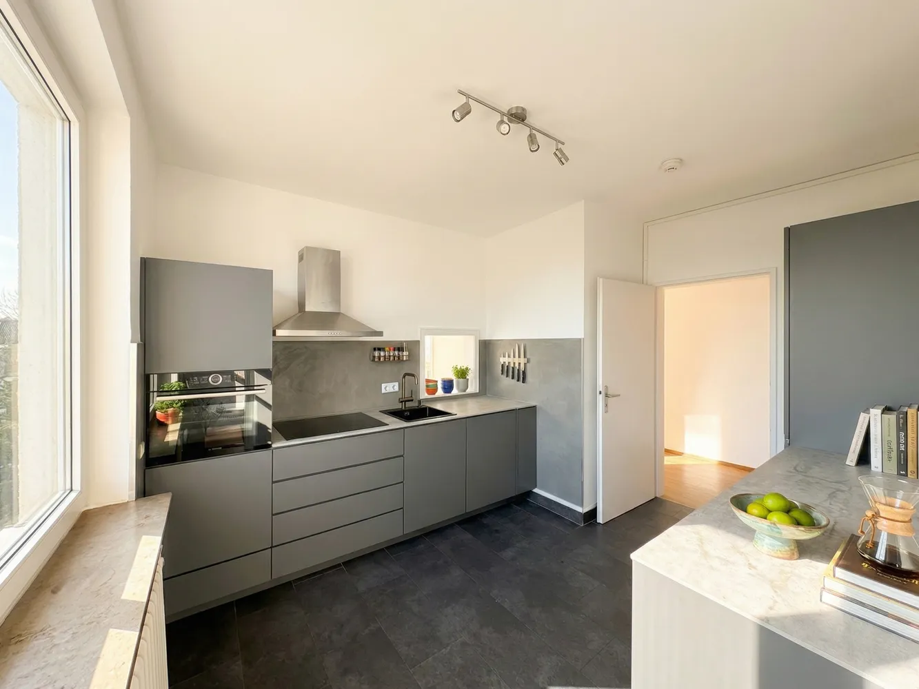 4 Zimmer Wohnung mit 165 m² in Würzburg – Bild 5
