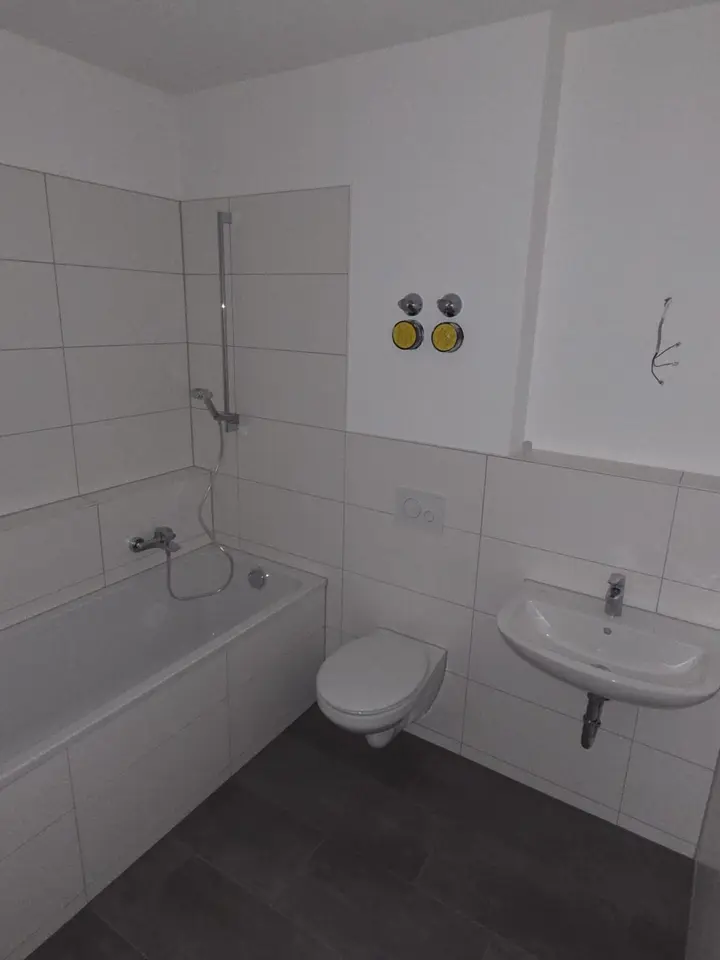 4 Zimmer Wohnung mit 99 m² in Eisenach – Bild 8