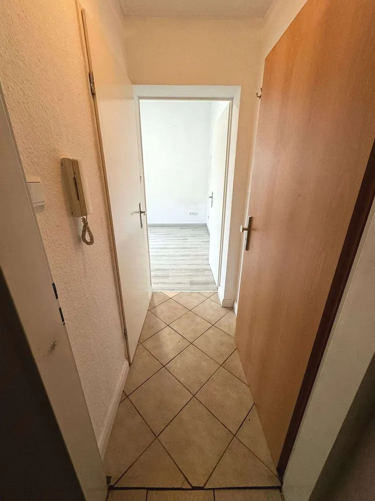 2 Zimmer Wohnung mit 27 m² in Neuss – Bild 3