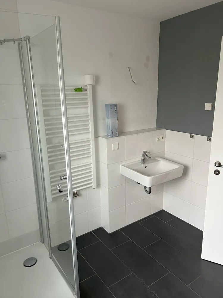 4 Zimmer Wohnung mit 106 m² in Wiesbaden – Bild 2