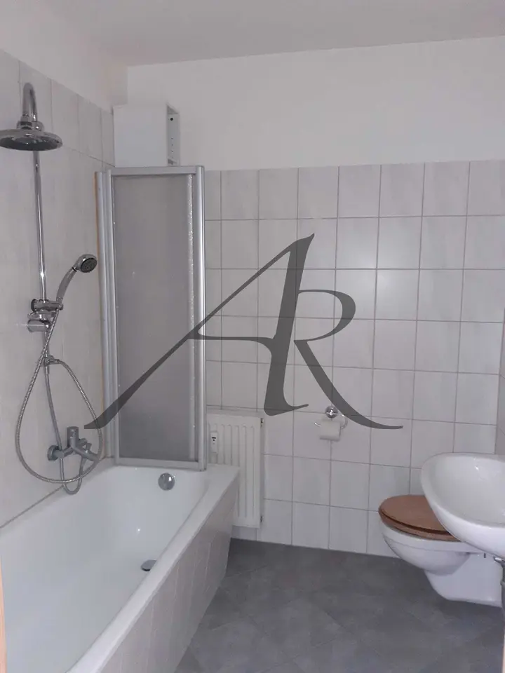 2 Zimmer Wohnung mit 67 m² in Stendal – Bild 9