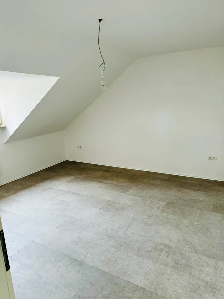 8 Zimmer Wohnung mit 116 m² in Bottrop – Bild 9