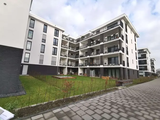 4 Zimmer Wohnung mit 107 m² in Köln – Bild 2