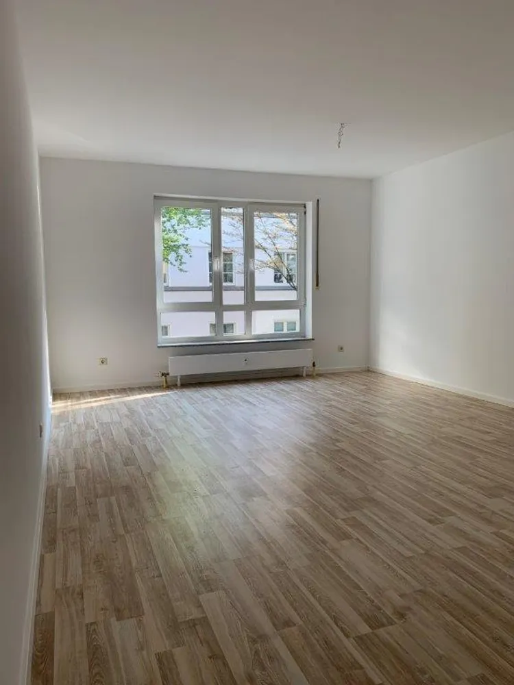 2 Zimmer Wohnung mit 70 m² in Erfurt – Bild 4