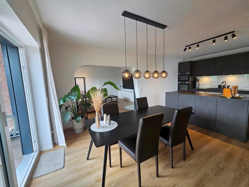 2 Zimmer Wohnung mit 90 m² in Königswinter – Bild 2