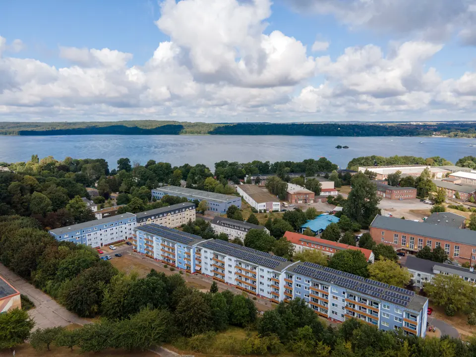 3 Zimmer Wohnung mit 60 m² in Neubrandenburg – Bild 1