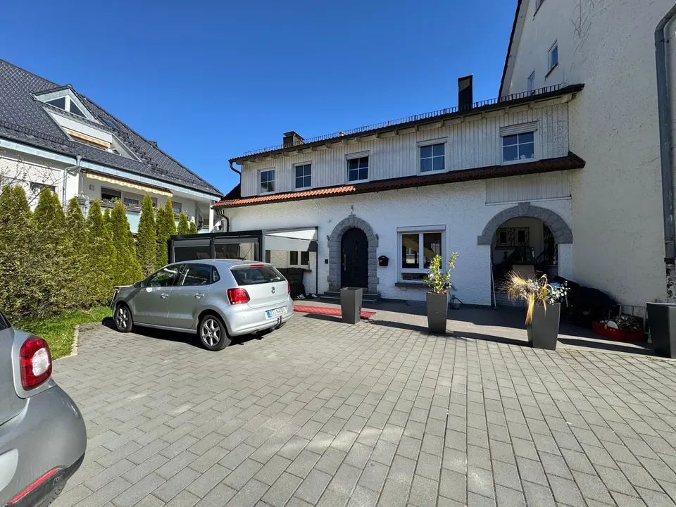 5 Zimmer Wohnung mit 147 m² in Esslingen am Neckar – Bild 1