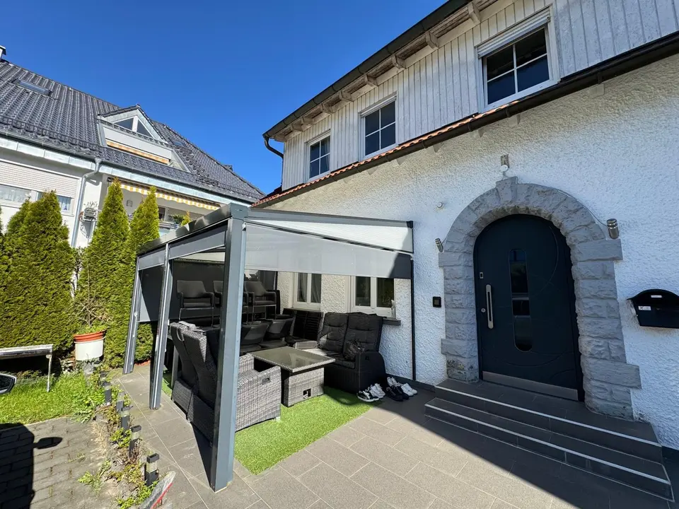 5 Zimmer Wohnung mit 147 m² in Esslingen am Neckar – Bild 2