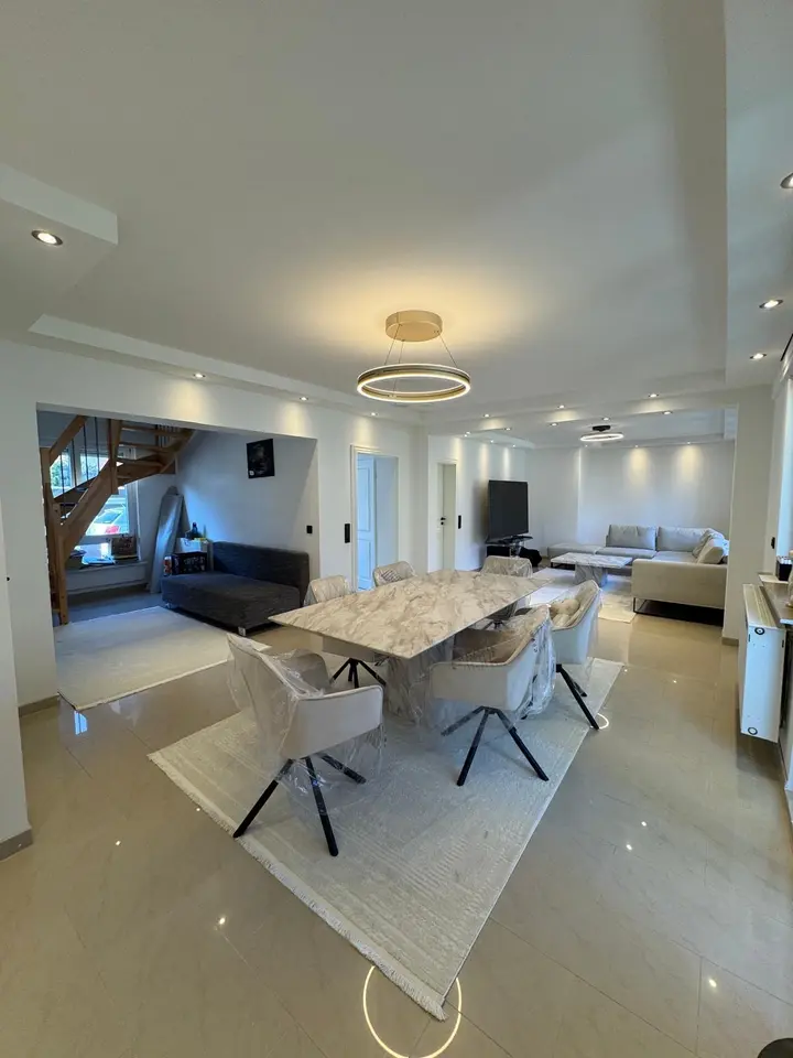 5 Zimmer Wohnung mit 147 m² in Esslingen am Neckar – Bild 8
