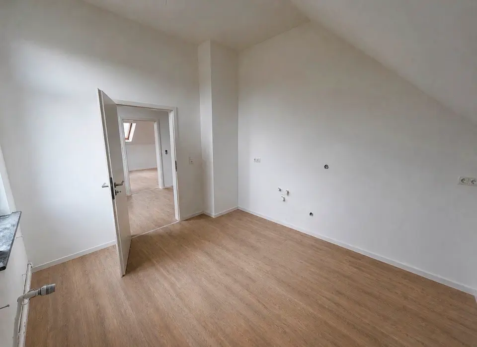 2 Zimmer Wohnung mit 80 m² in Bremerhaven – Bild 8