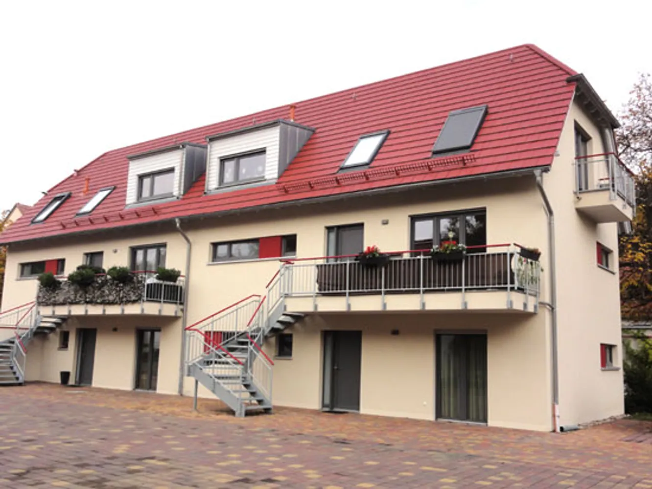 2 Zimmer Wohnung mit 65 m² in Dresden – Bild 2