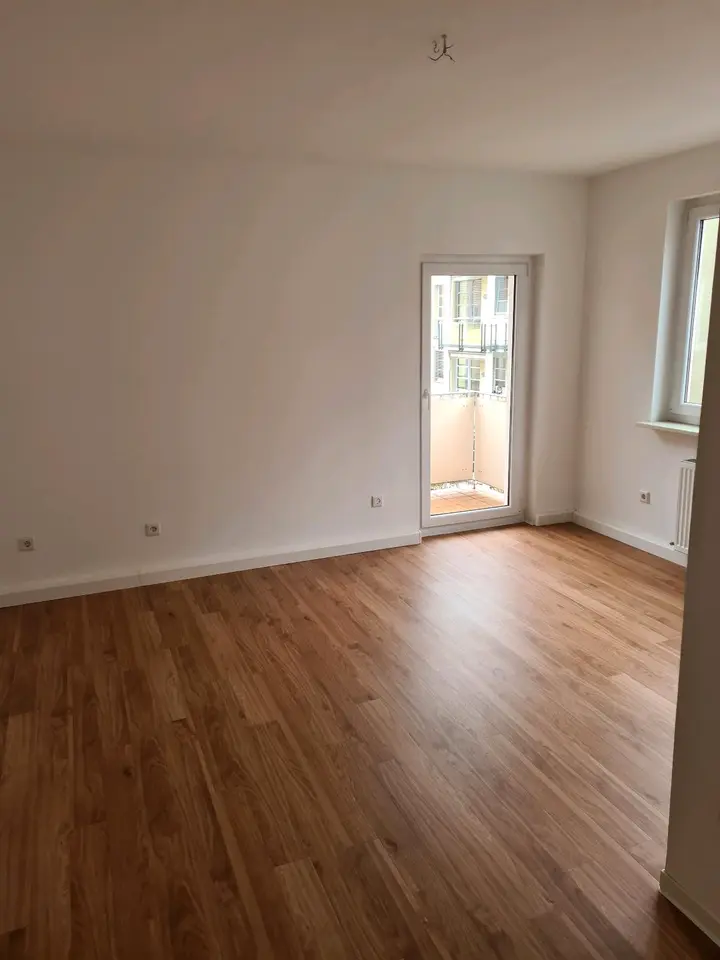 4 Zimmer Wohnung mit 86 m² in Würzburg – Bild 2