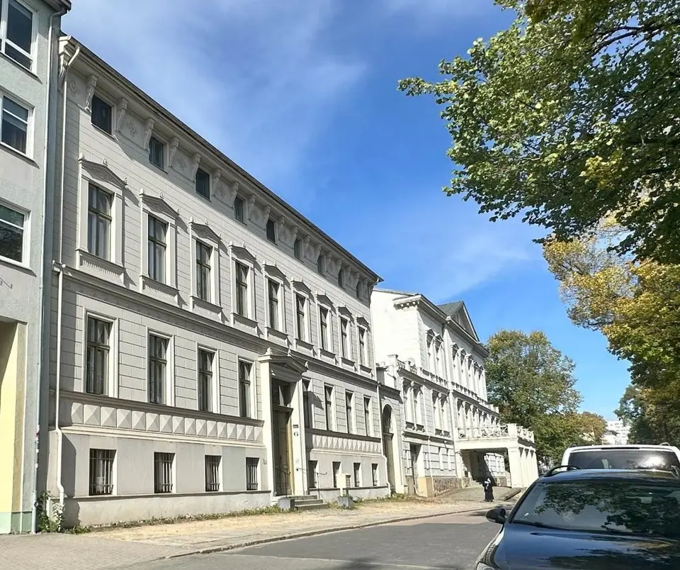 4 Zimmer Wohnung mit 135 m² in Frankfurt (Oder) – Bild 2