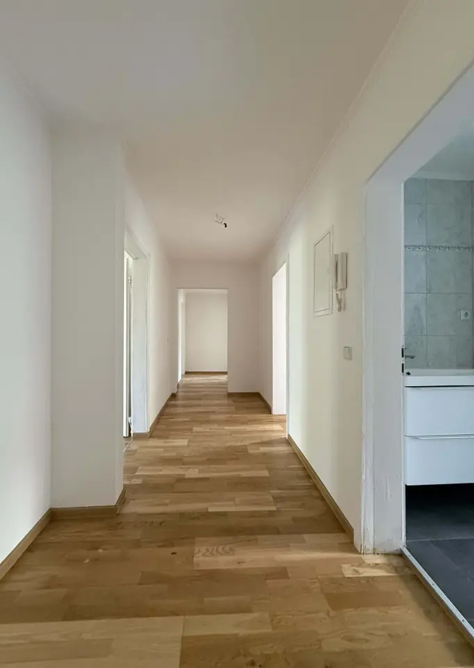 4 Zimmer Wohnung mit 135 m² in Frankfurt (Oder) – Bild 3