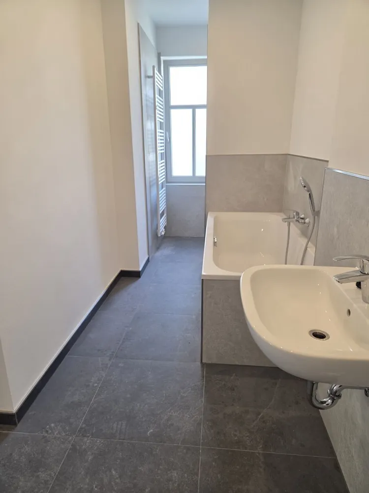 5 Zimmer Wohnung mit 160 m² in Eisenach – Bild 7