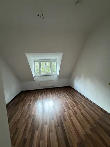 4 Zimmer Wohnung mit 108 m² in München – Bild 8