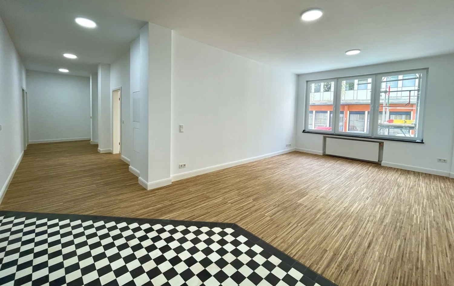4 Zimmer Wohnung mit 110 m² in Duisburg – Bild 1