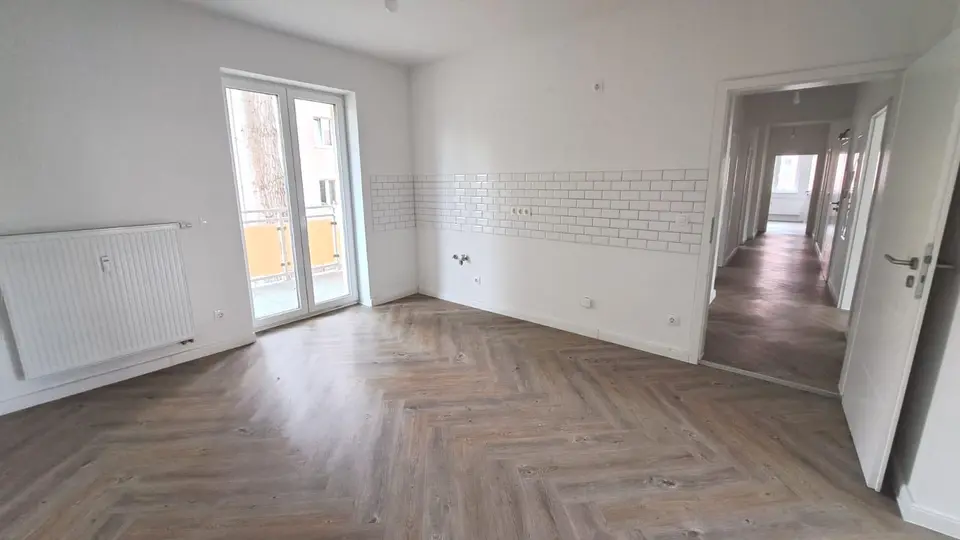5 Zimmer Wohnung mit 138 m² in Gera – Bild 3