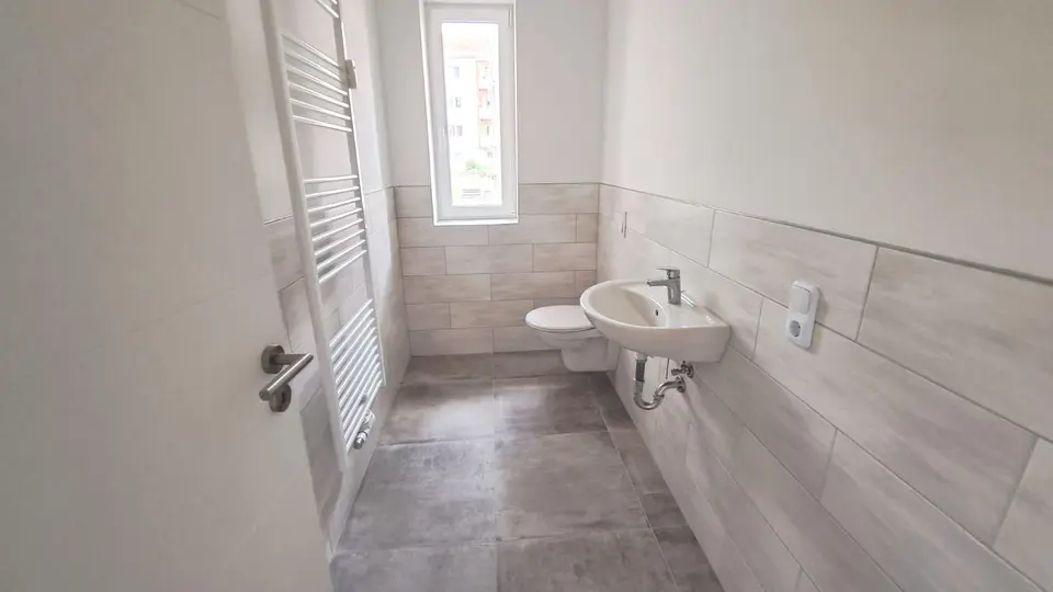 5 Zimmer Wohnung mit 138 m² in Gera – Bild 9
