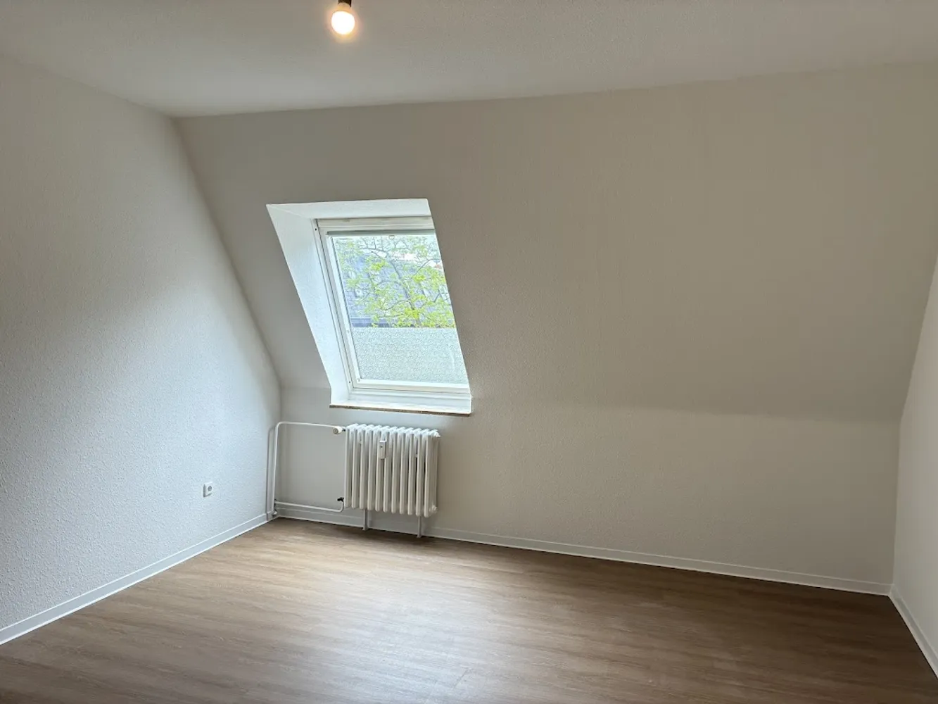 4 Zimmer Wohnung mit 86 m² in Kiel – Bild 2
