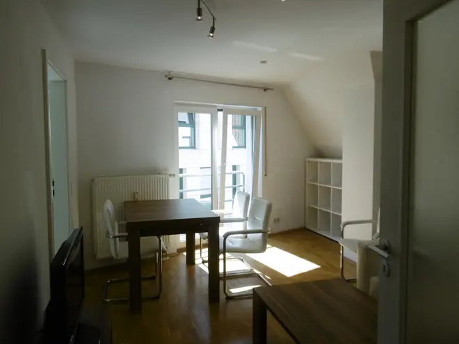 2 Zimmer Wohnung mit 50 m² in Stuttgart – Bild 2
