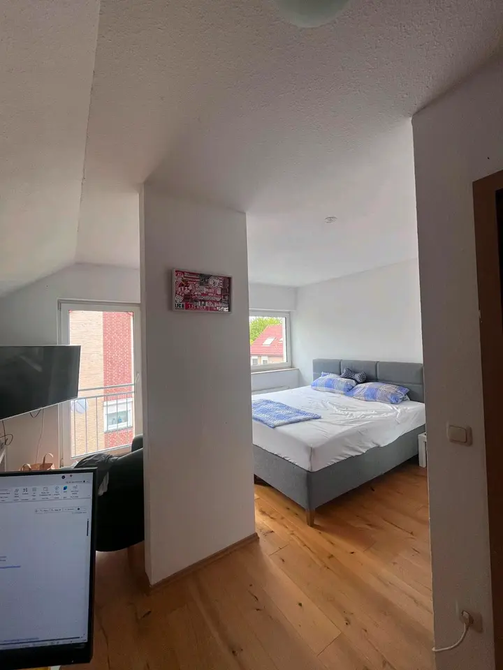 WG-Zimmer mit 190 m² in Bornheim – Bild 1