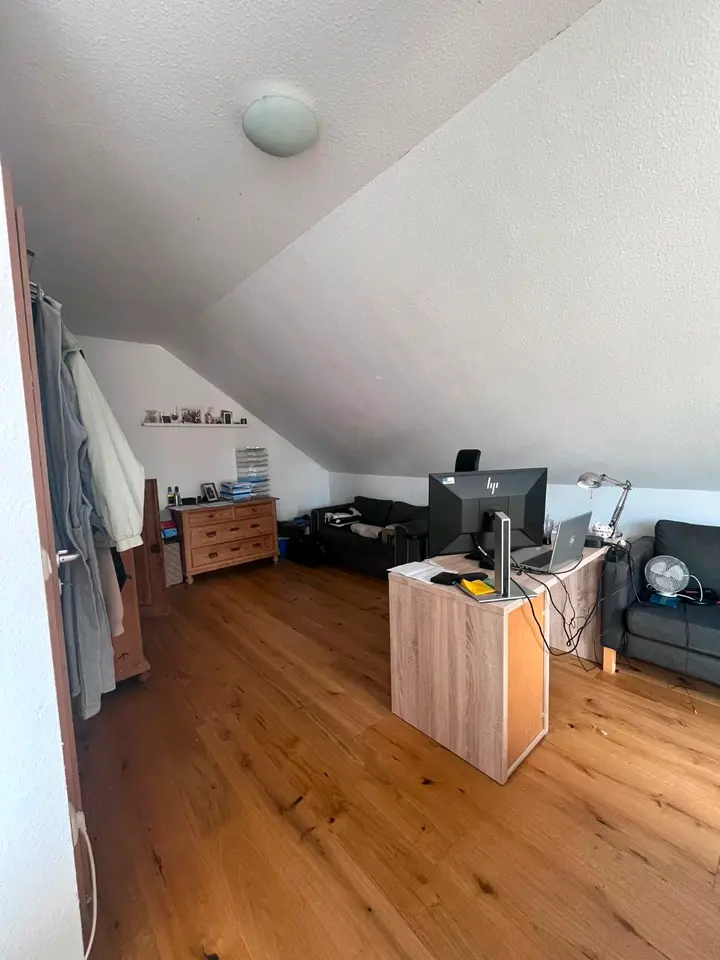 WG-Zimmer mit 190 m² in Bornheim – Bild 2