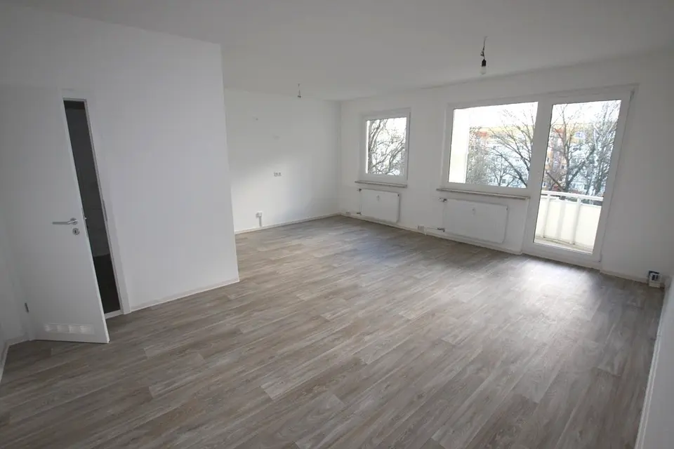 4 Zimmer Wohnung mit 103 m² in Gera – Bild 1